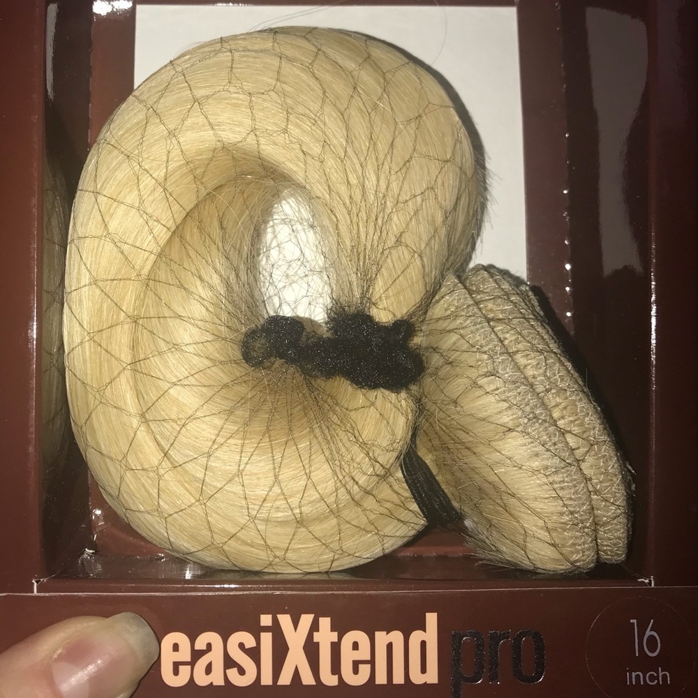 SOLD
16" easiXtend Pro Remy Human Hair Extensions (8 Pieces) | Clip In